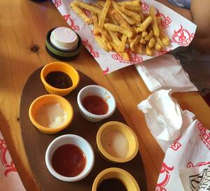 Ohannesburger Bornova Izmir Zomato